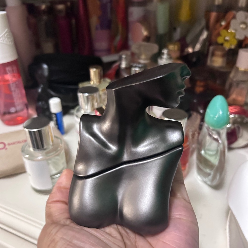 Billie Eilish no. 2 perfume 1.7oz
